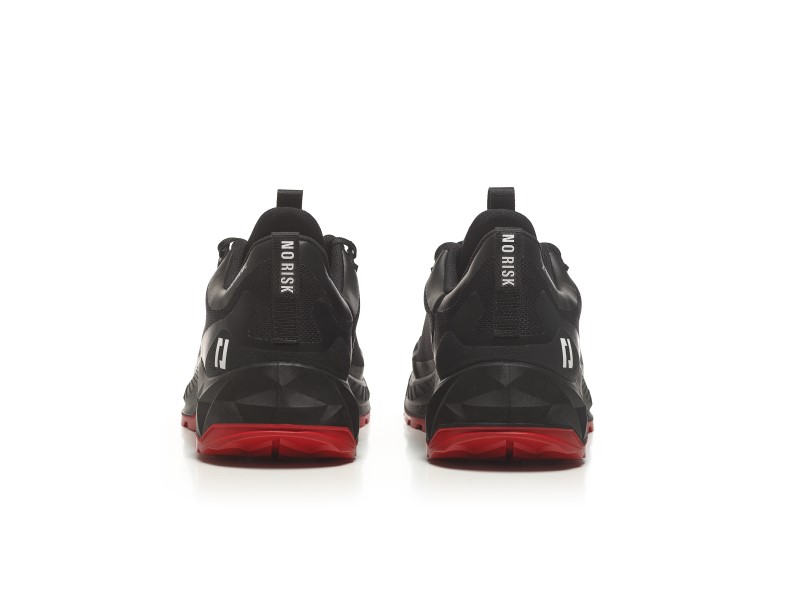 No Risk X-treme Low Black Red 1557.10 S3L 4 / 6